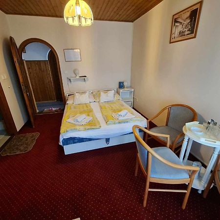Steinhaus Bed & Breakfast Keszthely Exterior foto